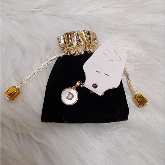 SHELL INITIAL PENDANT NECKLACE stainless steel gold plated A B C or D - Picture 8 of 14